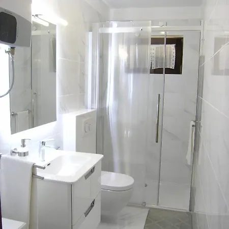 Mari With Terrace Apartament *